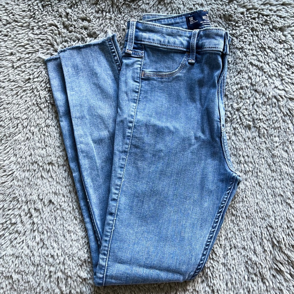 Hollister High-Rise Crop Jean Legging (NWOT)